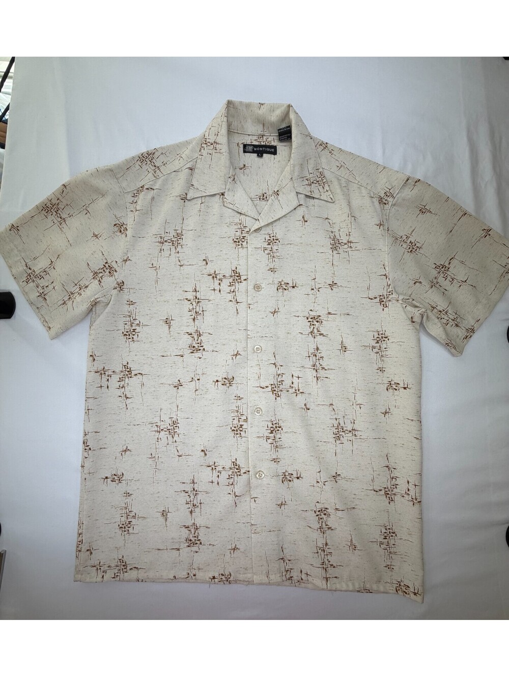 Vintage Montique Men's Button Up Shirt Short Sleeve Polyester Size L Beige